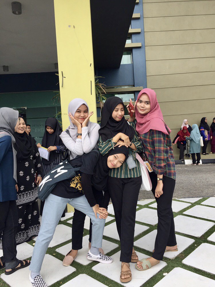 Mun and Friends